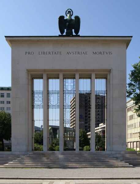 Fichier:Befreiungsdenkmal4.jpg
