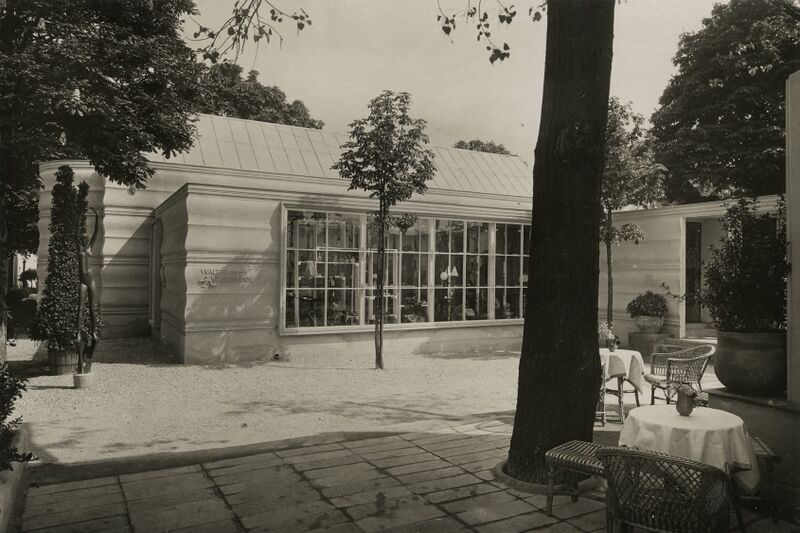 Fichier:19 Josef Hoffmann, Österreich-Pavillon, Exposition internationale des arts décoratifs et industriels modernes, Paris 1925 © MAK, Wien.jpg