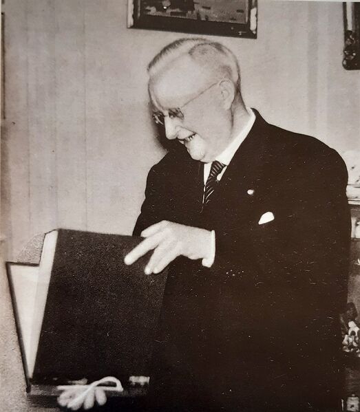 Fichier:Louis Réau.jpg