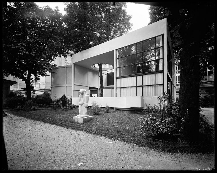 Fichier:1920px-Pavillon L'Esprit Nouveau.jpg