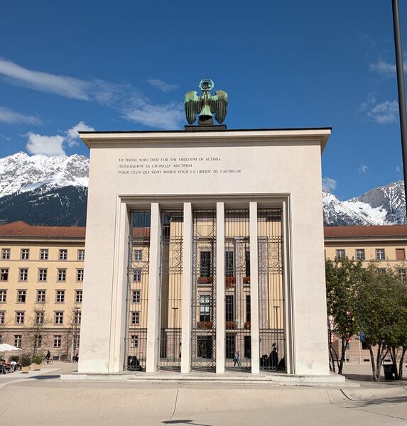 Fichier:Befreiungsdenkmal1.jpg